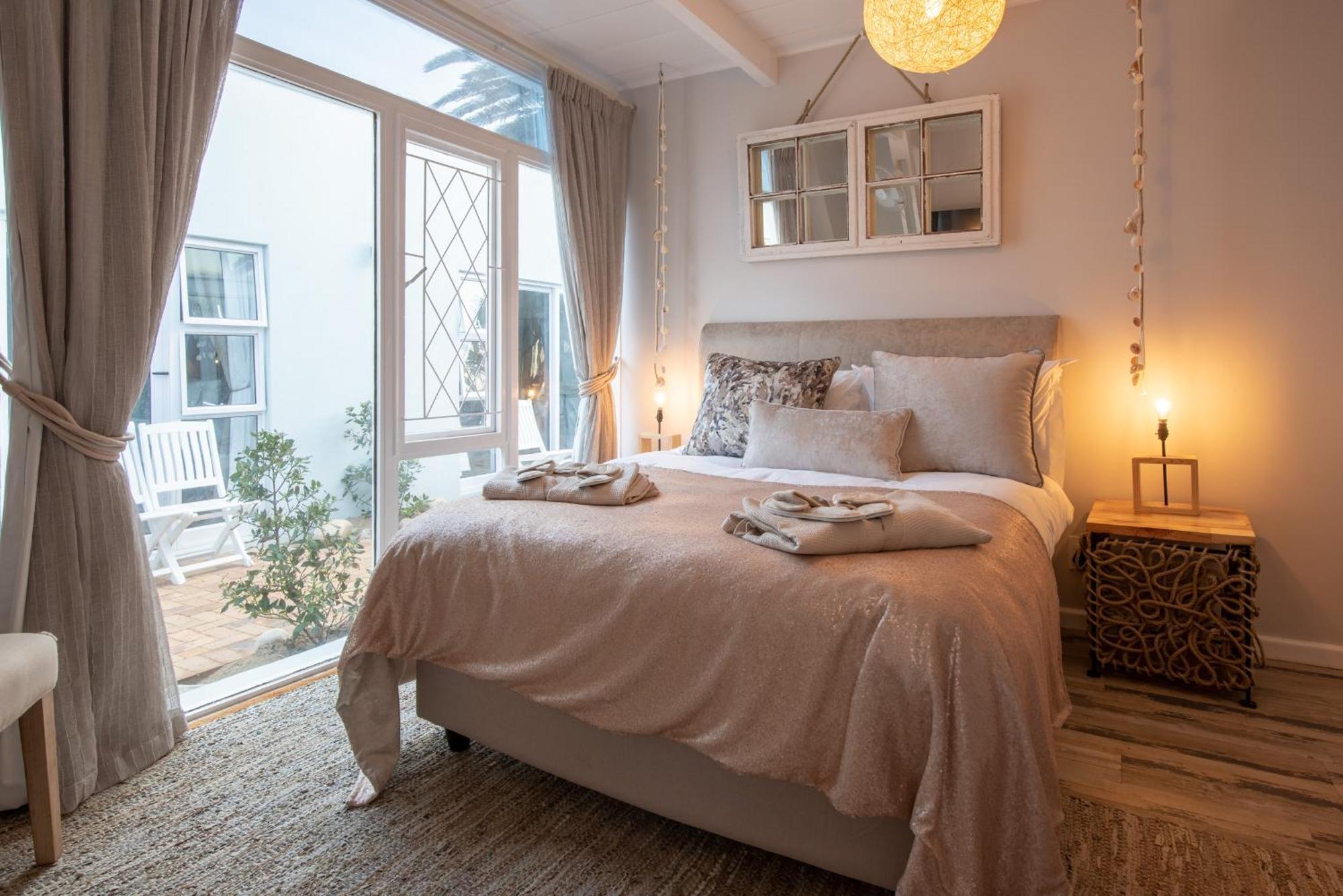 Salt Boutique Guesthouse By Curiocity (Adults Only) โบลแบร์กสตรานด์ ภายนอก รูปภาพ